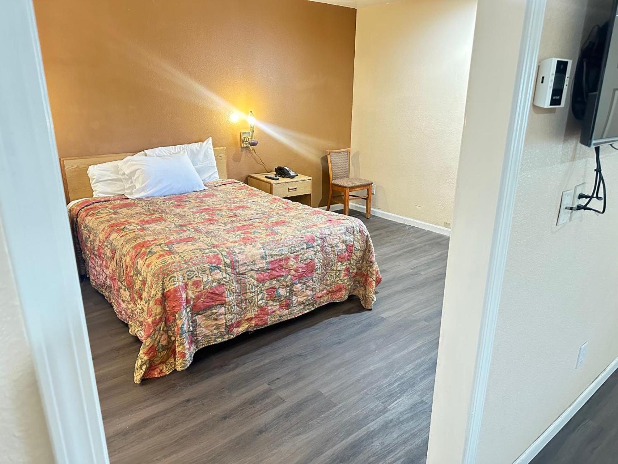 Royal Inn Watsonville Bagian luar foto