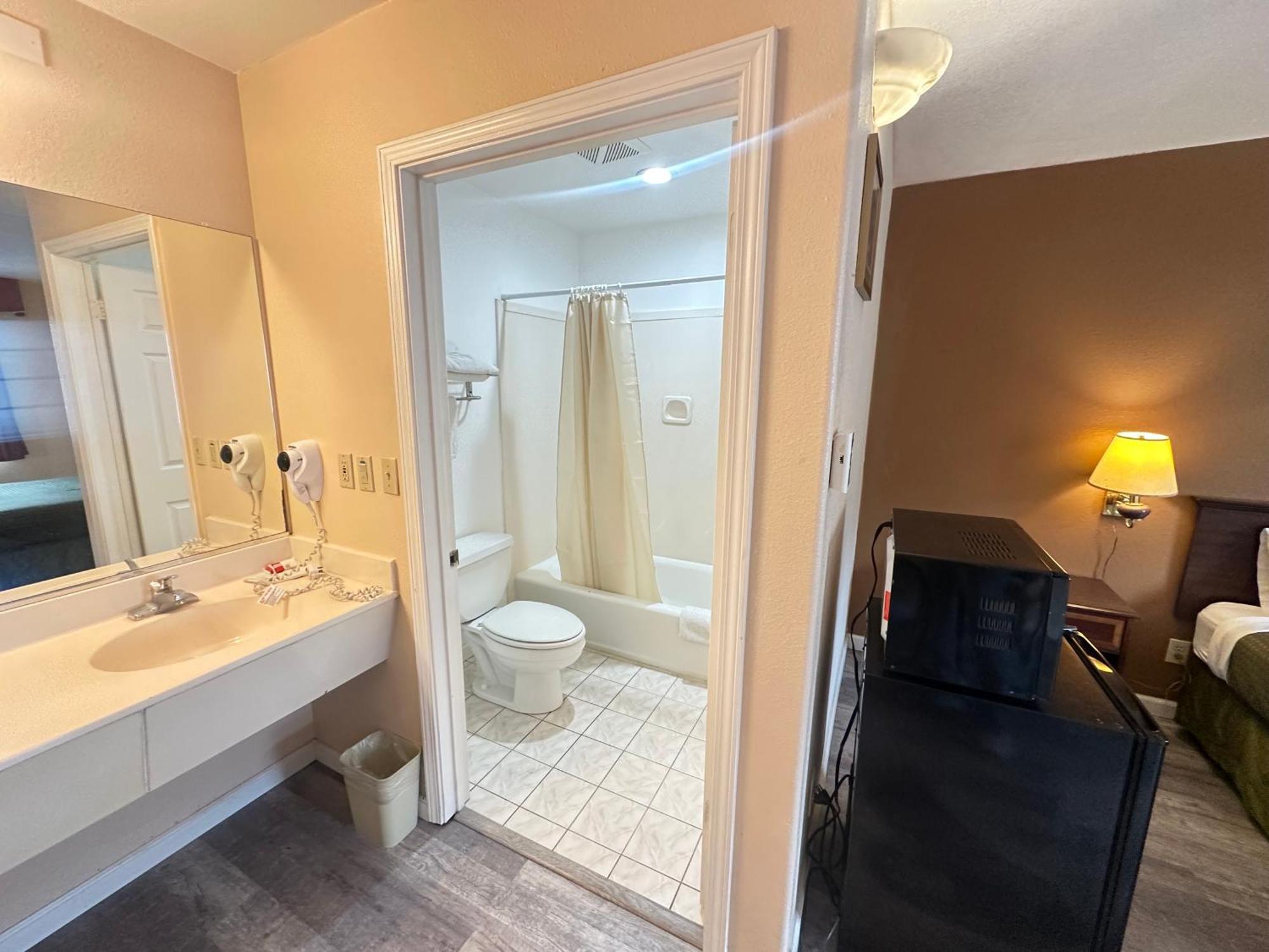 Royal Inn Watsonville Bagian luar foto