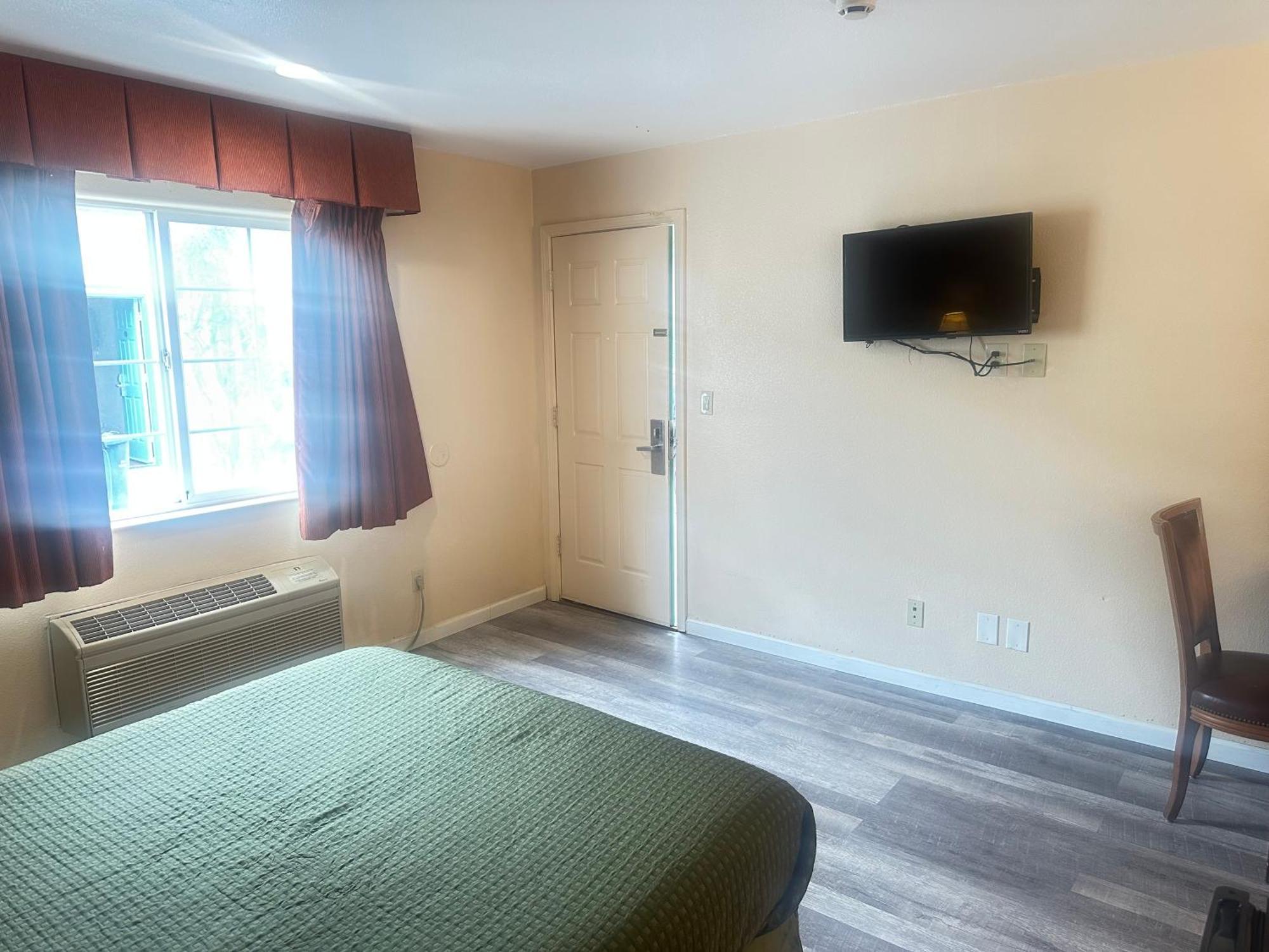 Royal Inn Watsonville Bagian luar foto