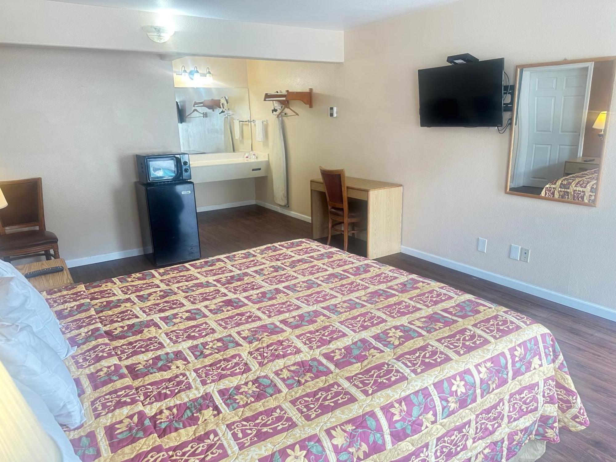 Royal Inn Watsonville Bagian luar foto